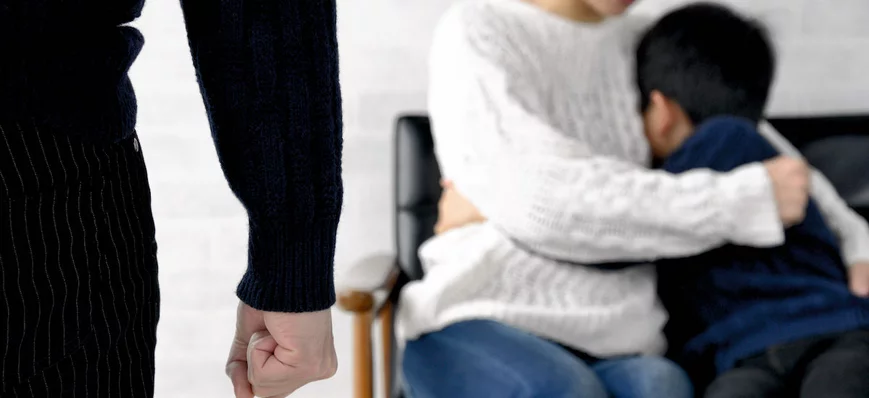 Violences intrafamiliales : proposition de loi ado