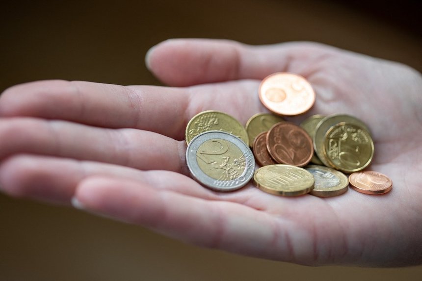 Symbol image-small change
