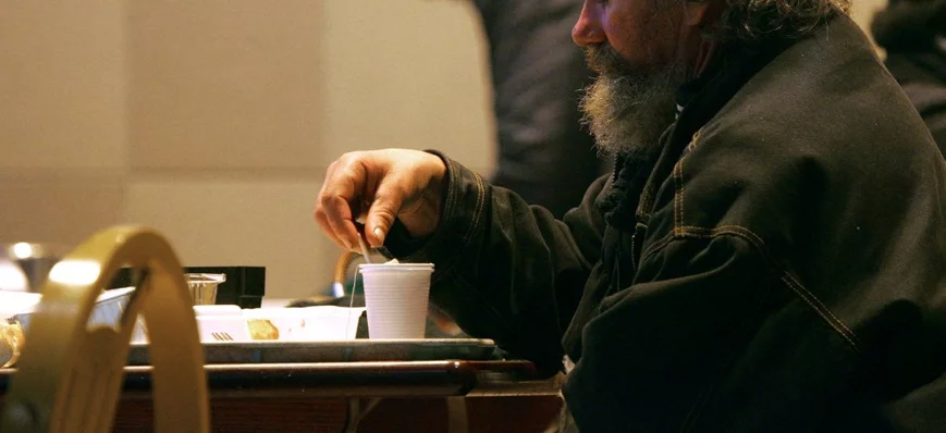 Quand les institutions aggravent la précarité