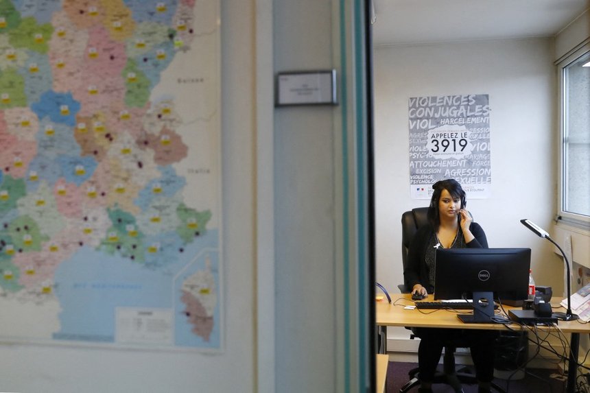 FRANCE-WOMEN-VIOLENCE-RIGHTS