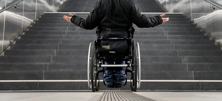 Handicap : deux dispositifs pour rendre les ERP pl