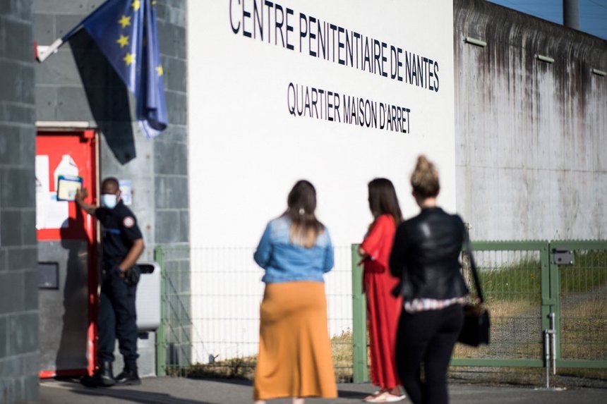 FRANCE-VIRUS-HEALTH-PRISON