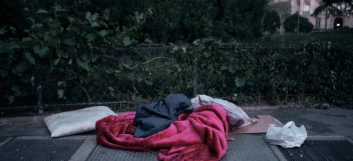« La France compte un nombre de personnes sans abr