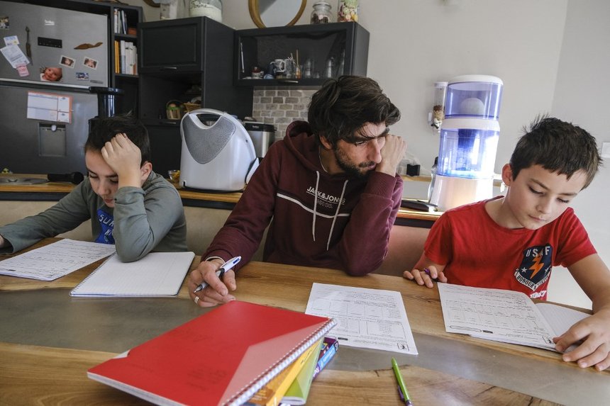 FRANCE-INSTRUCTION-A-DOMICILE