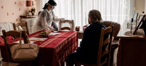 Services autonomie à domicile : quand l'aide et le