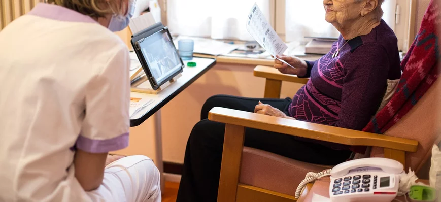 Aide à domicile : un dossier social partagé numéri