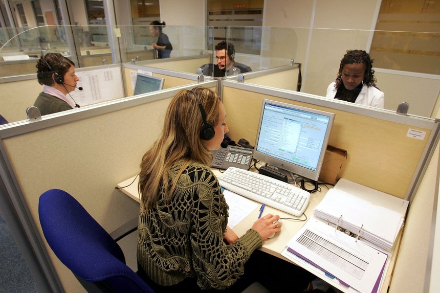GOUVERNEMENT-PAUVRETE-EXCLUSION-SOCIAL