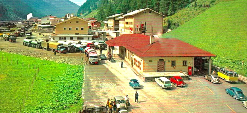 Camions d’antan et paysages d’autrefois (suite)