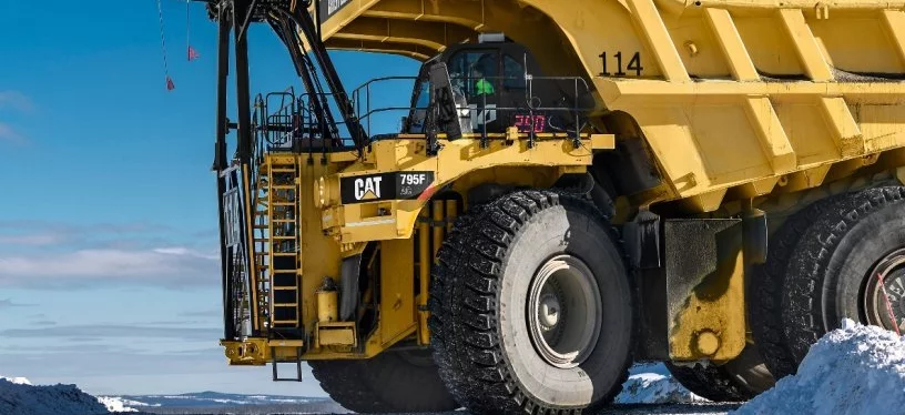 Camion-mystère : une paire de mitrailleuses sur un