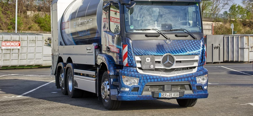 Une benne à ordures ménagères eActros pour l'allem