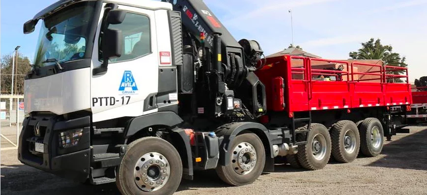 Camion-mystère : un Renault costaud et pas banal,