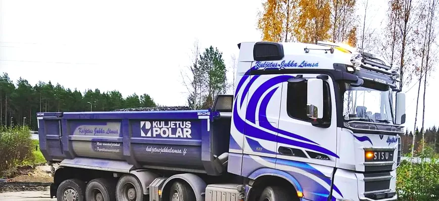 Camions en terrain varié : de quoi se tordre !