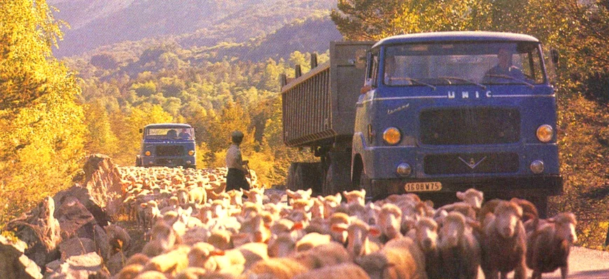 Camions d’antan, ambiances d’autrefois