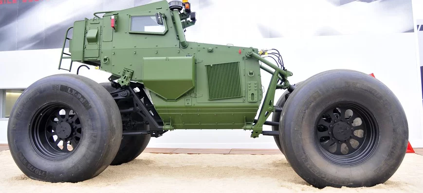 Camion-mystère : véhicule lunaire ou martien ? Sui