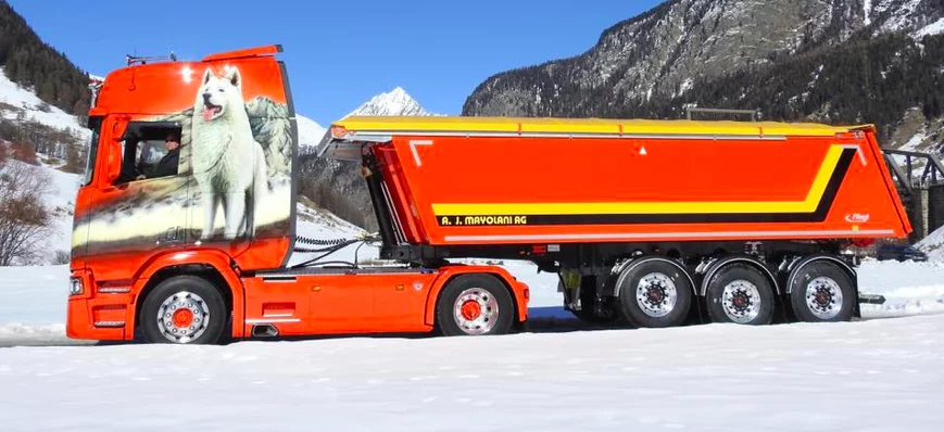 Un 730 qui a du chien et un 143 qui en jette