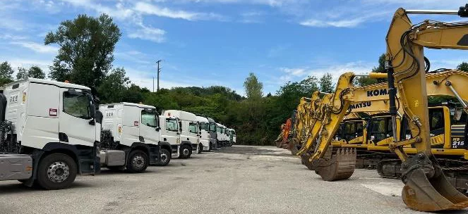 Camion, matériel de TP : Ritchie Bros ouvre un sit