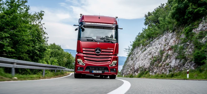 Mercedes fait évoluer le moteur de l'Actros et de