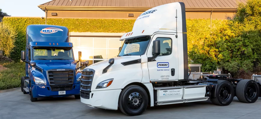 USA : Freightliner livre les deux premiers eCascad