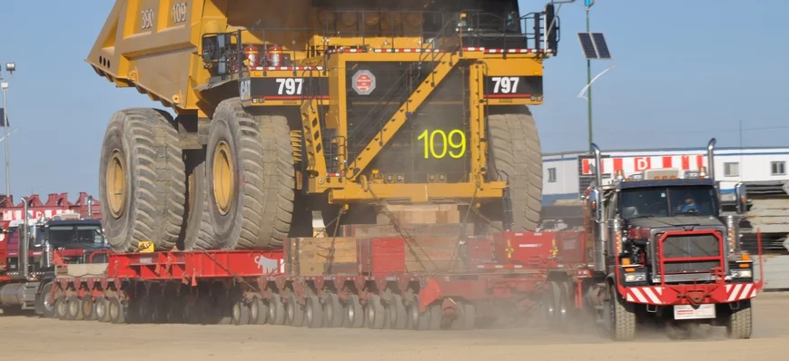 Un géant sur la route
