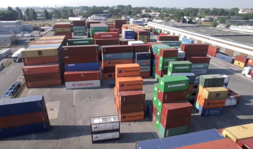 Commissionnaire de transport actif depuis plutôt bientôt un siècle à Bordeaux, le groupe Balguerie est spécialiste de l’Overseas, représentant en douane et expert de la réglementation internationale. © Balguerie