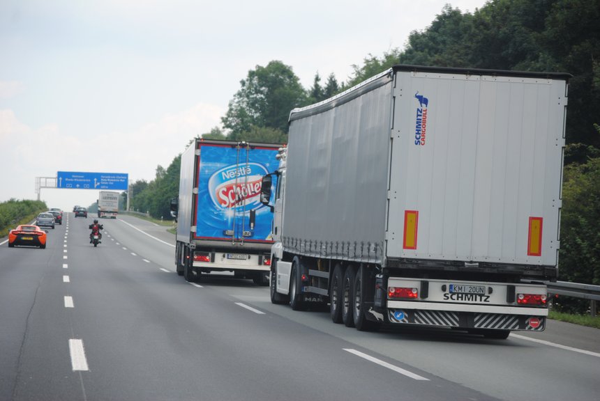 Camion autoroute