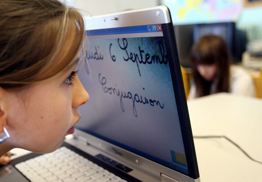 EDUCATION-HANDICAP-ENFANTS