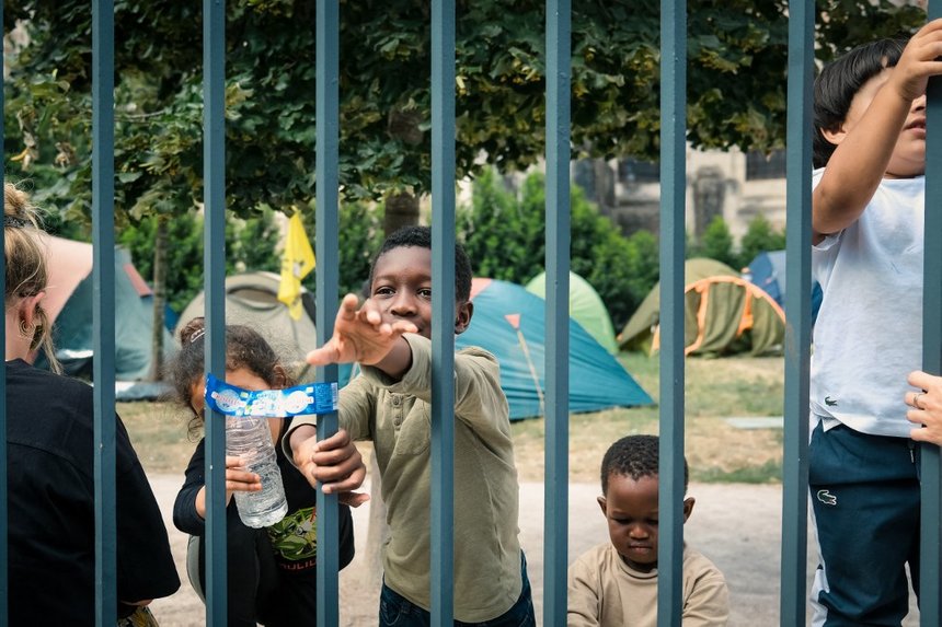Sans abrisme fondation abbé pierre unicef enfants à la rue baromètre Fas