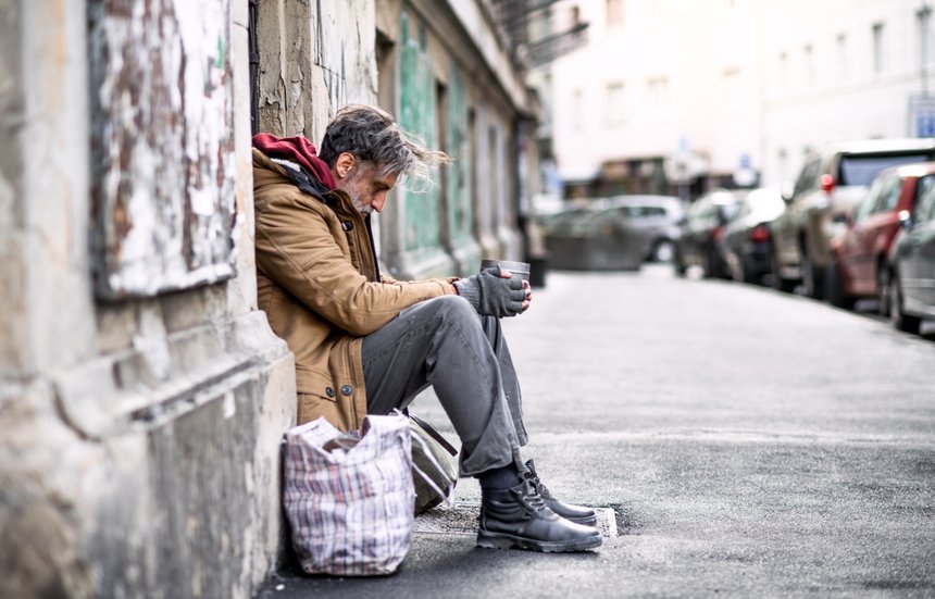sans abri addictions précarité santé mentale HAS recommandations travailleurs sociaux logement d'abord aller vers