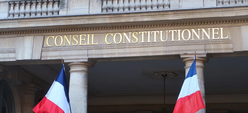Censure partielle de la loi « immigration » par le