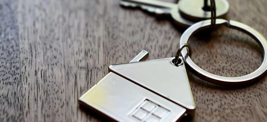 Politique du Logement d’abord : un bilan en demi-t