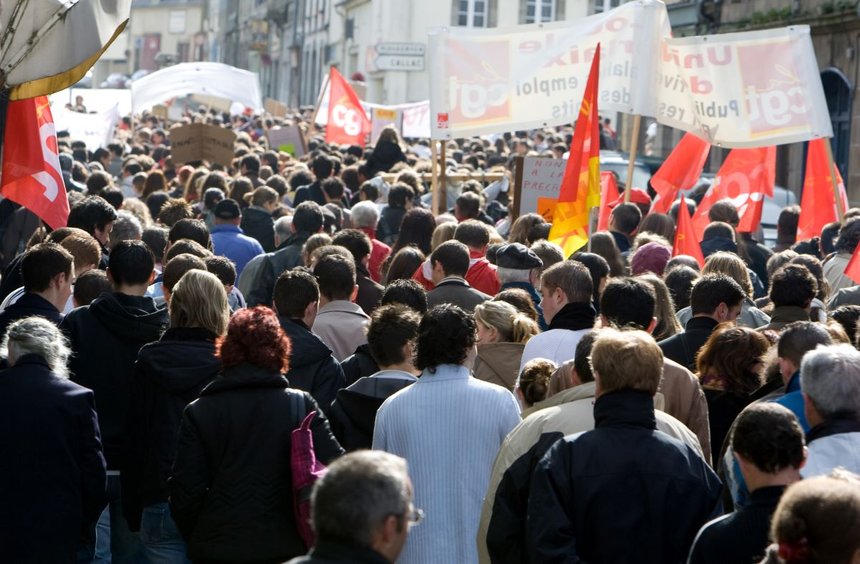 manifestation travail social grève médico-social syndicat professionnel Ségur Laforcade mouvement national précarité salaires