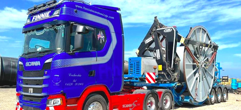 Camion-mystère : curieux châssis pour une curieuse