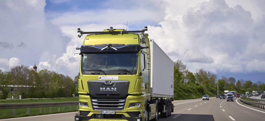 Camion autonome : MAN réalise un essai autoroutier