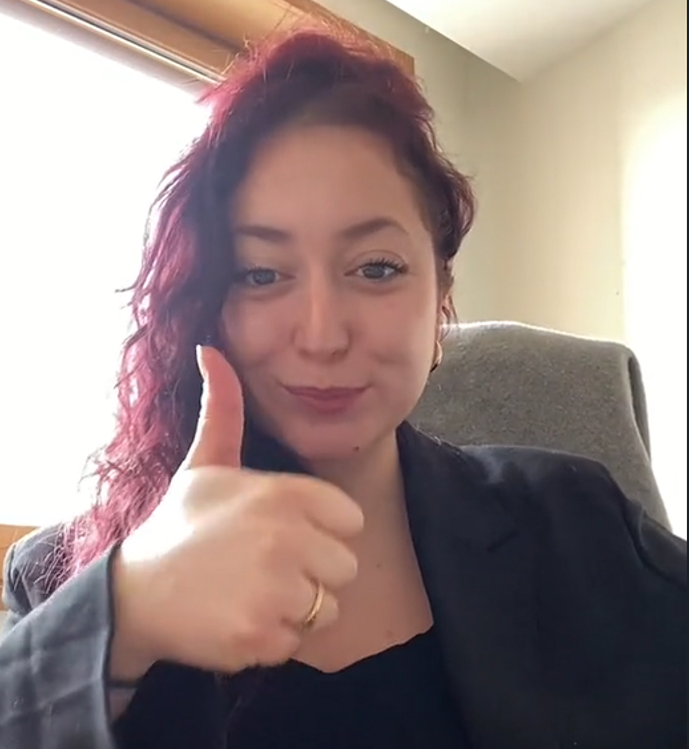 Tik tok réseaux sociaux assistante de service social Kahibanani travailleur social