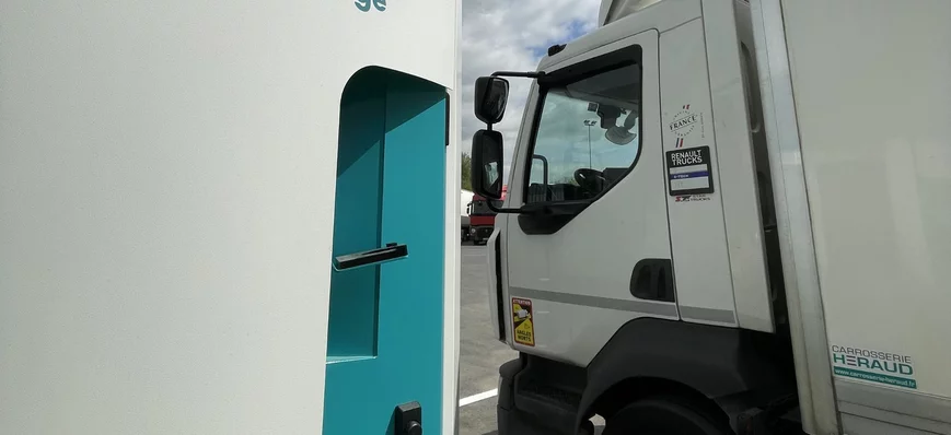 Shell ouvre une station électrique à Lagny-le-Sec