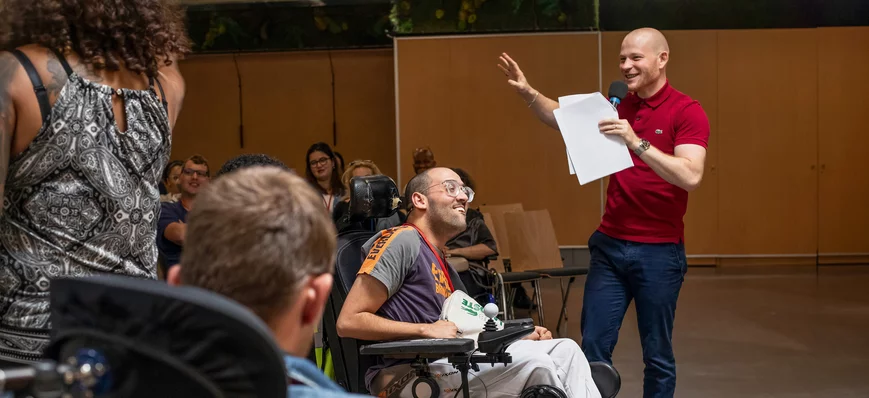 Handicap : briser le tabou de la sexualité en inst