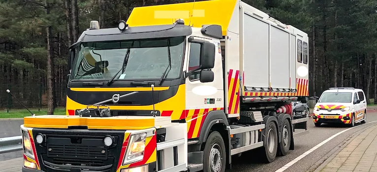 Camion-mystère : que peut bien dissimuler cet étra