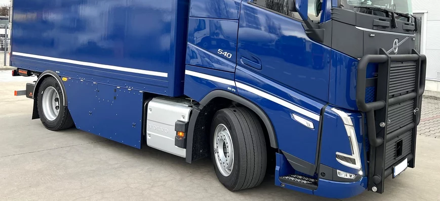 Camion-mystère : un Volvo dont la calandre interro