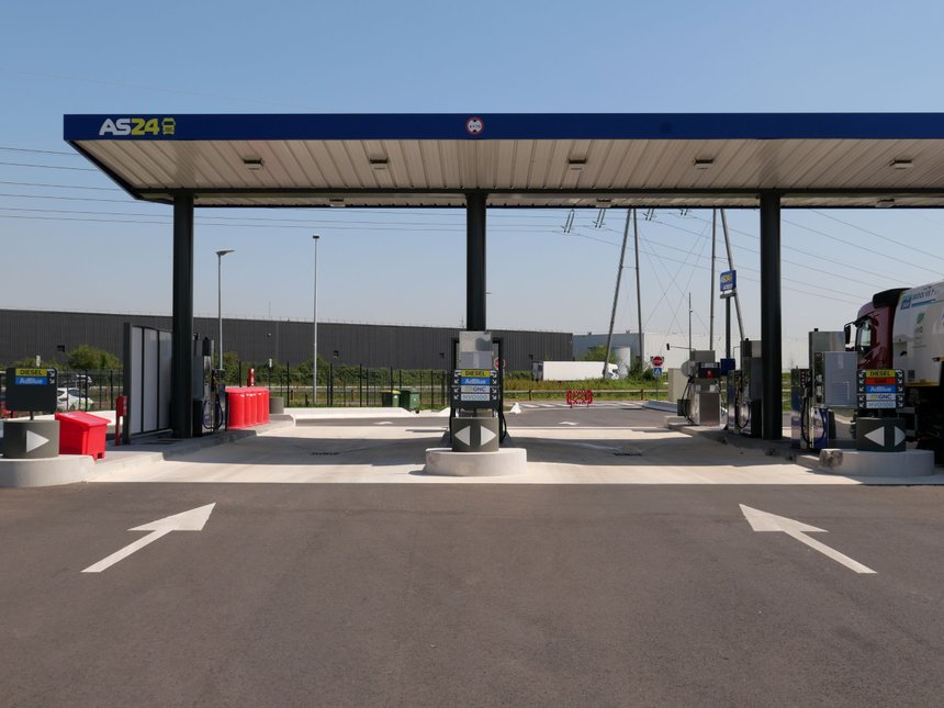 Station AS 24 pour poids lourd du Plessis-Pâté : les clients sont bienvenus !