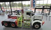 Un Kenworth C509 géant chez le concessionnaire