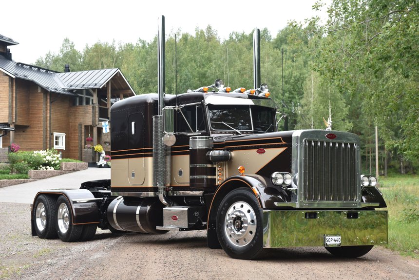 Un Peterbilt 359 en Finlande