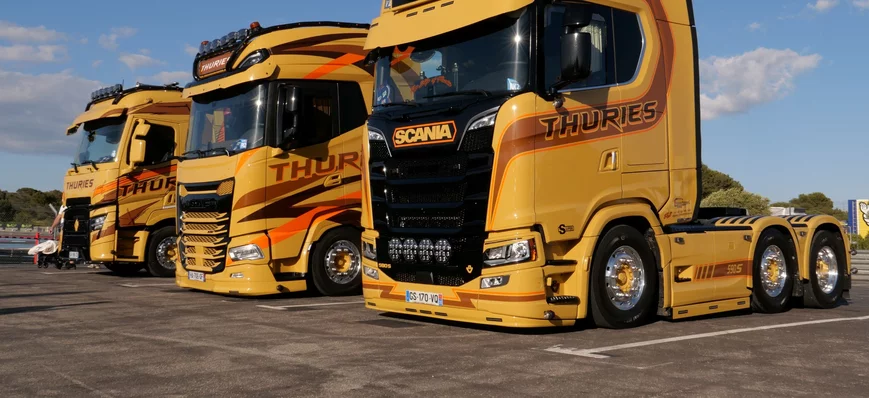 Pneus : pour ses beaux camions, Thuries a installé