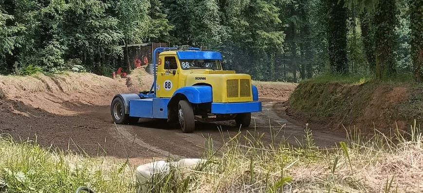 GP de Baud : la Coupe de France de camion cross à