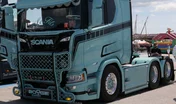 Scania 560 R 6x2 tuning chez STR