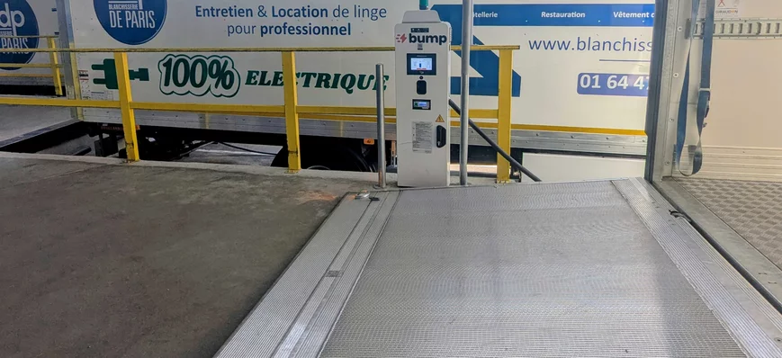 Blanchisserie de Paris circule plus propre avec bi