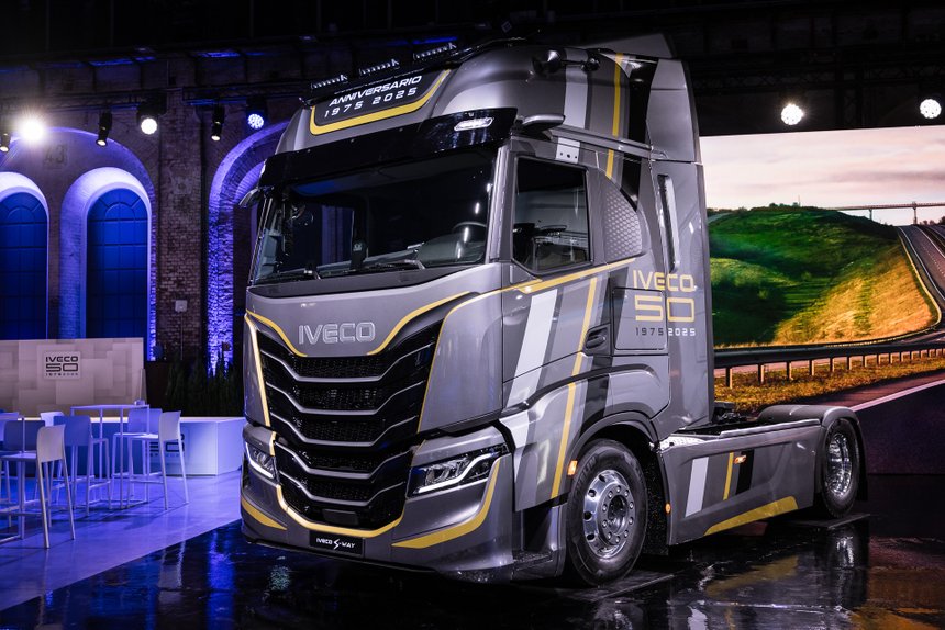 Iveco lance une série limitée "50 ans" du S-Way