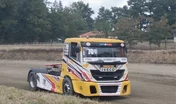 Camion cross à Saint-Junien : un Iveco bloqué par la boue...