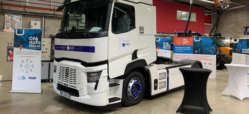 Formation : investissement de 22 camions électriqu