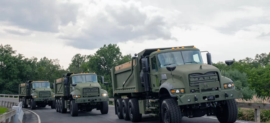 L’armée américaine va acheter 450 camions Mack