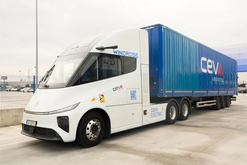 Le tracteur routier électrique Windrose testé par Ceva en Espagne